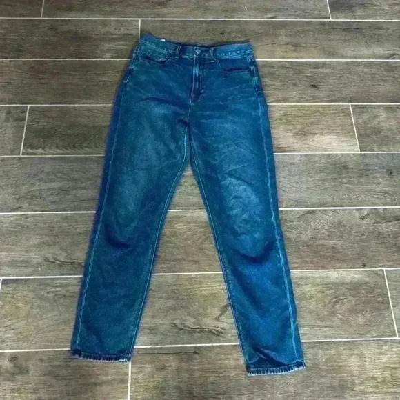 American Eagle AE High Rise Waisted Vintage Mom Jean Size 6R Style #:1083 - Picture 2 of 10